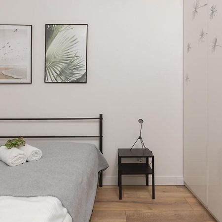 Forum Wola Jana Kazimierza Apartment By Noclegi Renters Warschau Buitenkant foto