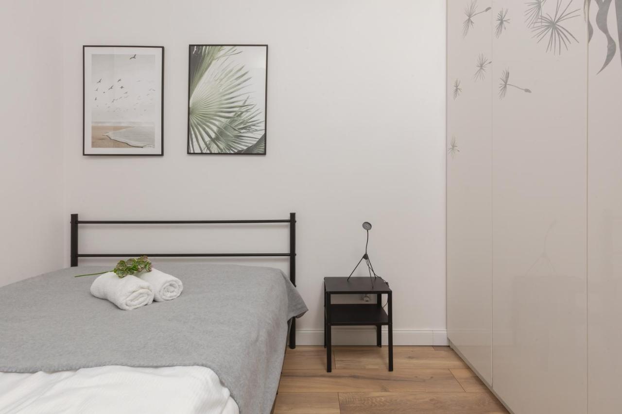 Forum Wola Jana Kazimierza Apartment By Noclegi Renters Warschau Buitenkant foto